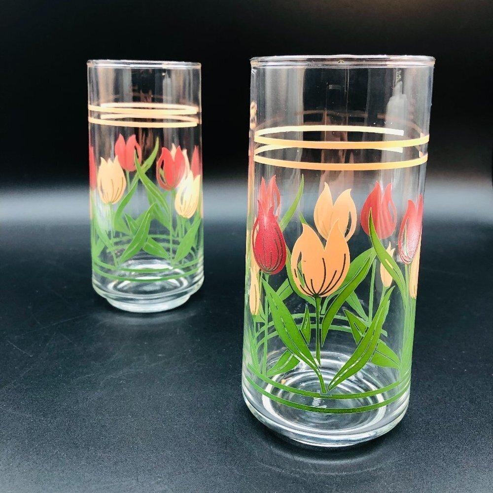 90s Crisa Drinking Glass PAIR Tulip Tumbler Floral Granny Chic Prairie Kitchen
